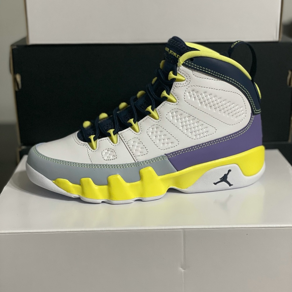 Change The World AJ9! Dead Stock!